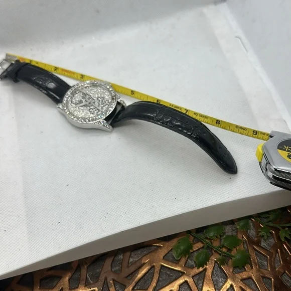 Vintage Skull Watch, Made in Japan, black leather band - Picture 5 of 5